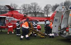 Bărbat din Darabani preluat un elicopter SMURD și transportat de la Dorohoi la Iași - FOTO