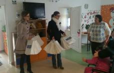 Cadouri oferite copiilor de Florin Țurcanu alături de consilierii săi