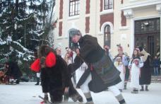 Vezi ce bandă participantă la Parada Formațiilor de Datini și Obiceiuri le-a plăcut cel mai mult dorohoienilor. Rezultatul sondajului!