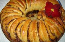 Coroniță cu fructe