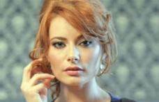 Laura Cosoi, cerere surpriză în căsătorie, în faţa întregii familii. Ce i-a răspuns iubitului său