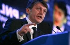 Antonescu lansează o nouă idee pentru românii din străinătate: Plăteşti taxe în ţară, votezi!