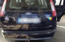 Depistat de polițiștii de frontieră în trafic cu un Ford cu numerele de înmatriculare expirate