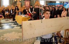Elev de la Seminarul Teologic Dorohoi, premiant la Festivalul Național „Ritmuri de toacă” - FOTO