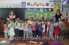 „Culorile Anotimpurilor” - Proiect de parteneriat între Grădiniţa nr. 10 Dorohoi și Grădiniţa Pădureni - FOTO