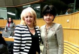 Doina Federovici îi premiază pe elevii olimpici botoșăneni cu o vizită la Bruxelles, la Parlamentul European