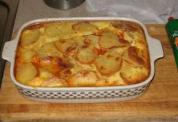 Musaca de cartofi și carne tocată