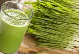 Cum se prepară sucul verde de grâu şi ce beneficii are?