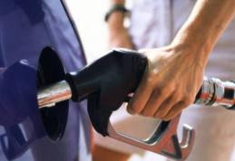 Veste bună pentru șoferi: se ieftinește benzina