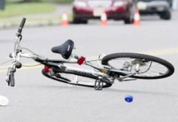 Minor rănit grav după ce a intrat cu bicicleta pe un drum prioritar fără să se asigure