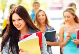 Structura anului şcolar 2015-2016: Când sunt vacanţele şi când se dau examene