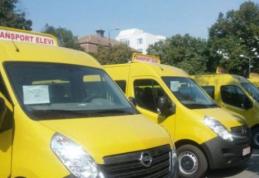 Încă 42 de microbuze şcolare repartizate de Guvern, unităţilor şcolare din judeţul Botoşani
