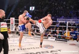 Bătaie ca-n filme pe 1 august la gala Superkombat Constanţa cu fraţii Stoica şi Raul Cătinaş