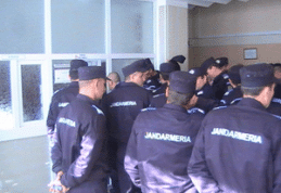 Activităţi de prevenire executate de jandarmii botoşăneni în rândul elevilor