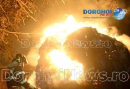Pompierii dorohoieni solicitați să intervină la un incendiu uriaș izbucnit la Corni
