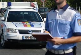 Cercetat de polițiști după ce a fost depistat conducând un autoturism neînmatriculat