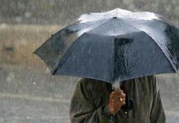 Vremea se schimbă radical în următoarele ore. Informare meteo de furtuni până marți