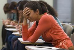 Vezi ce au pățit doi elevi care au completat greşit cererile de înscriere la liceu