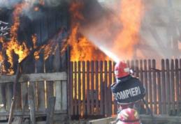 Locuinţă distrusă parţial într-un incendiu, la Roma