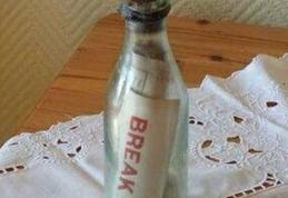 Cel mai vechi mesaj dintr-o sticlă plutitoare pe mare a fost găsit după 108 ani