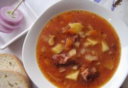 Ciorbă de cartofi cu bacon