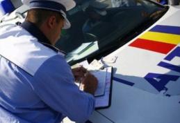 Deși  nu deținea permis de conducere pentru nicio categorie a plecat la plimbare cu mașina
