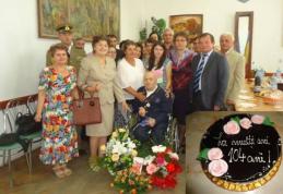 Veteran de război din Dorohoi, sărbătorit la împlinirea a 104 de ani cu primari, subprefect, prieteni și familie - FOTO
