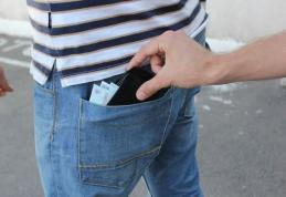 Bătrân lăsat fără bani după o îmbrățișare: Hoți de buzunare prinși de jandarmii botoșăneni