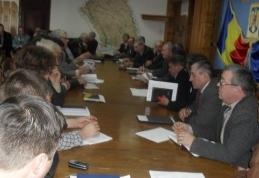 Bani pentru refacerea infrastructurii rutiere afectate de inundaţiile de anul trecut