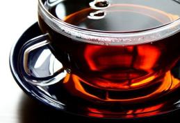 Ceaiul negru hidrateaza mai bine decat apa