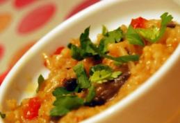 Orez cu ciuperci și carne de porc