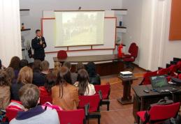 [VIDEO] I.S.U. Botoşani |  Informare preventiva a tinerilor din Colegiul National “Grigore Ghica” Dorohoi