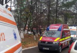 Bătaie cu bâte şi topoare între clanuri la Dorohoi! Patru ambulanţe au transportat răniţii la UPU Botoşani!