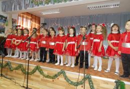 Datini şi obiceiuri de iarnă pe scena Festivalului Moştenitorii” - GALERIE FOTO