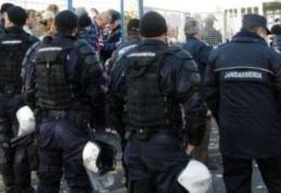 Suporteri sancţionaţi, de jandarmi cu amenzi la meciurile de fotbal disputate de F.C. Botoşani