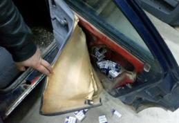 Imaginaţie spectaculoasă a unor tinere contrabandiste! Portiere dublate cu ţigări depistate de poliţişti! - FOTO