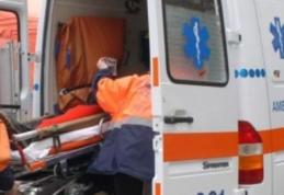 Femeie bătută şi lovită cu piciorul în abdomen de soţul ei cu care se afla în proces de divorţ