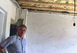 Casele construite pentru sinsitraţii dorohoieni se dărâmă