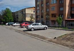 Primim la redacţie - Parcările din Cartierul Plevna - FOTO