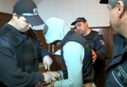 Dorohoian urmărit internaţional pentru fapte grave, localizat de poliţişti și extrădat din Belgia