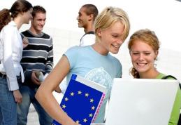 Tinerii din județul Botoșani așteptați la înscrierile pentru „Premiul Charlemagne pentru tinerii europeni”