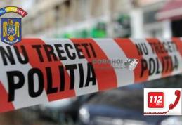 Descoperire macabră. Bărbat găsit fără suflare în locuința sa de către vecini!