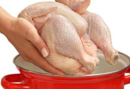Cum se dezgheaţă corect carnea de pui