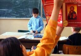 Elevii de peste 14 ani ar putea decide singuri daca vor ora de religie