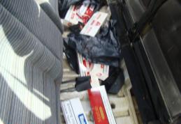 Ţigări nedeclarate depistate de poliţiştii de frontieră în autovehicule sau bagajele personale - FOTO