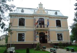 Dumbrava Roşie : Casele sinistraţilor aproape finalizate, dar fără racorduri la utilităţi