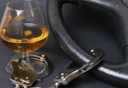 A ajuns la Spitalul Dorohoi după ce s-a urcat băut la volan, fără a deține permis de conducere și a lovit o mașină parcată