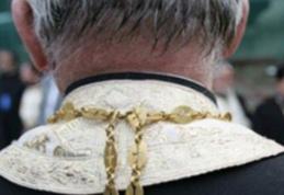 O nouă metodă de înșelătorie: Atenţie la preoţii care vă cer bani!