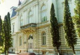 Află cine vrea să ia în folosință patru camere situate la parterul clădirii „Muzeului de Ştiinţele Naturii” Dorohoi