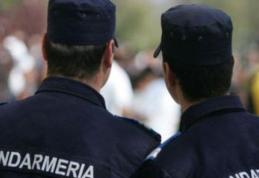 Jandarmii i-au restituit telefonul după ce fostul iubit i l-a luat pentru a-i citi mesajele